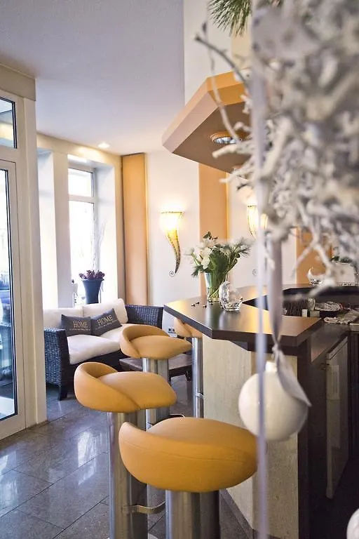 Hotel Cascade Superior Dusseldorf 3*,  Germany
