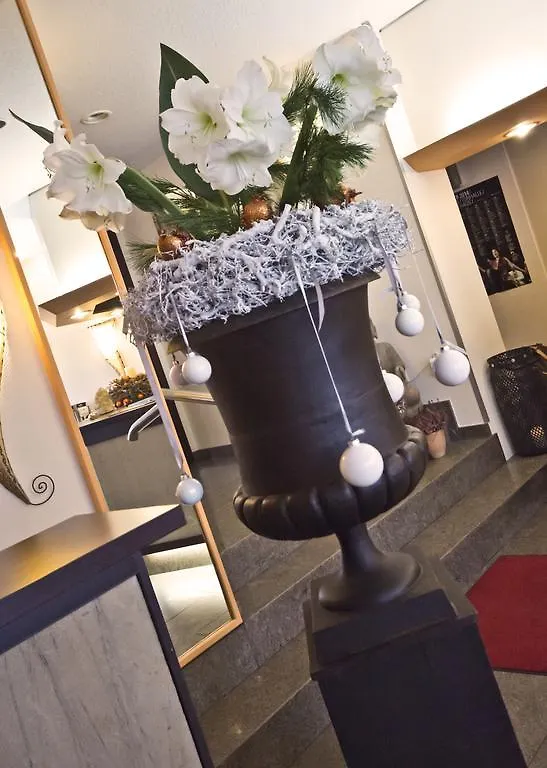 Hotel Cascade Superior Dusseldorf
