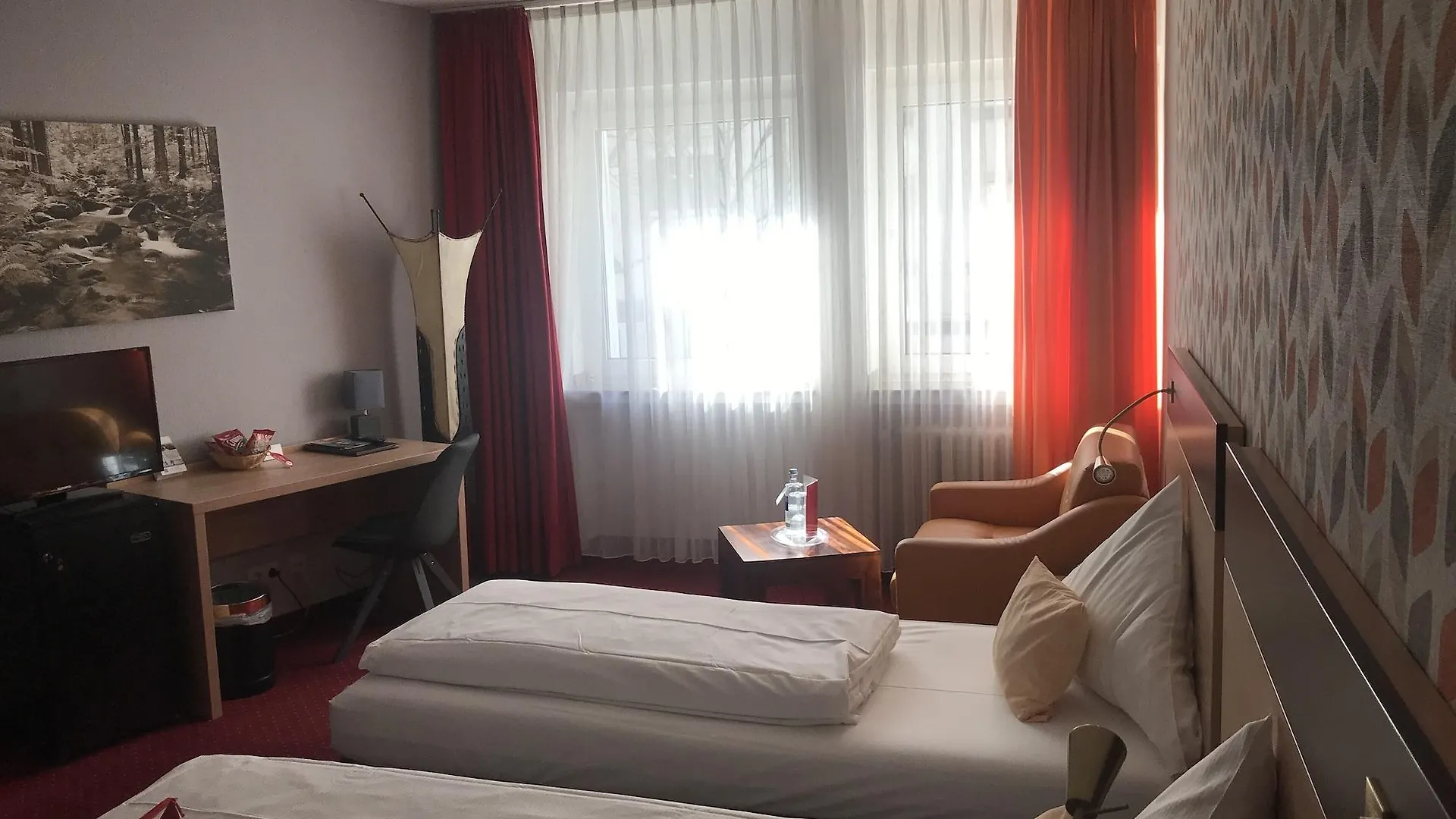 ***  Hotel Cascade Superior Düsseldorf Allemagne